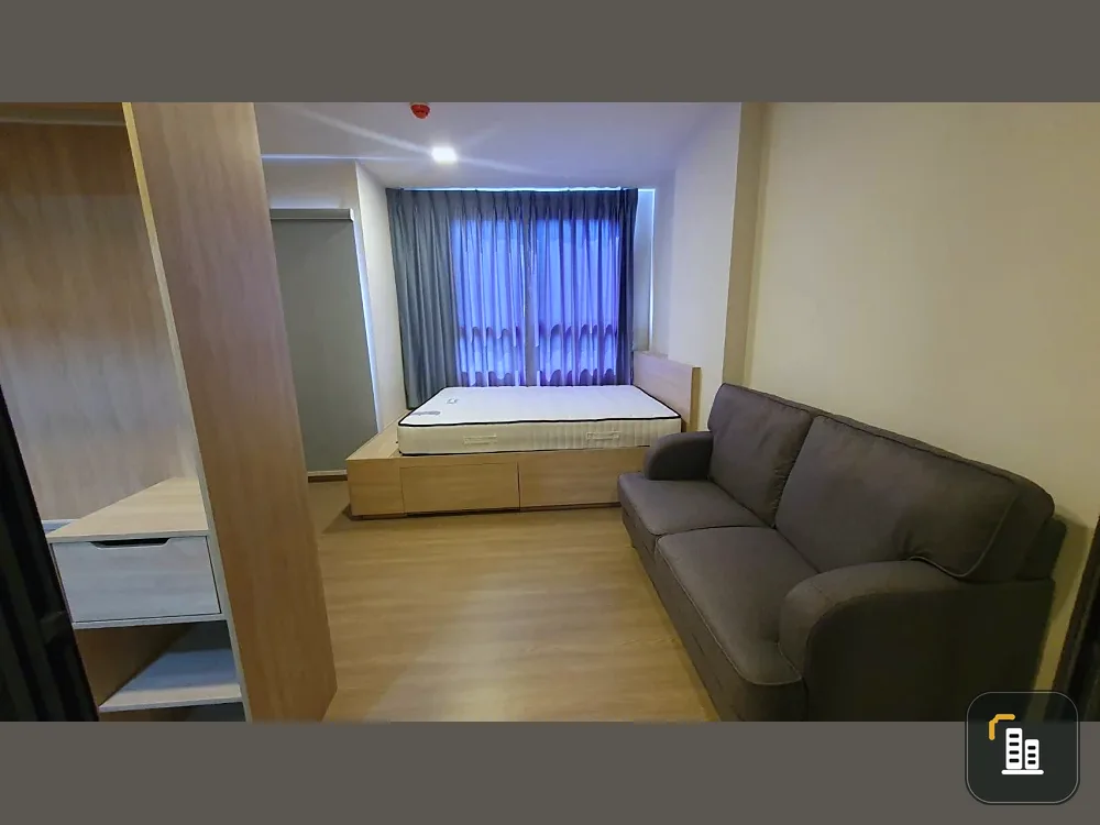 Selling a studio condo at The Move Bangna, 2nd floor (not high up), at a very special price. Don't miss out!