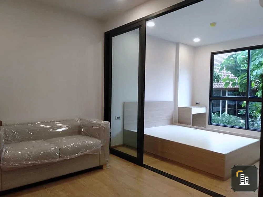 Cocoon Rama 9 condo for sale or rent. The unit is partitioned into separate, well-defined zones. Great price! Book yours today!