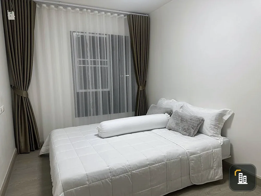 Selling I condo Sukhumvit 105. Great location, unobstructed view, the room is not hot, fully furnished. Just bring your suitcase and move in!