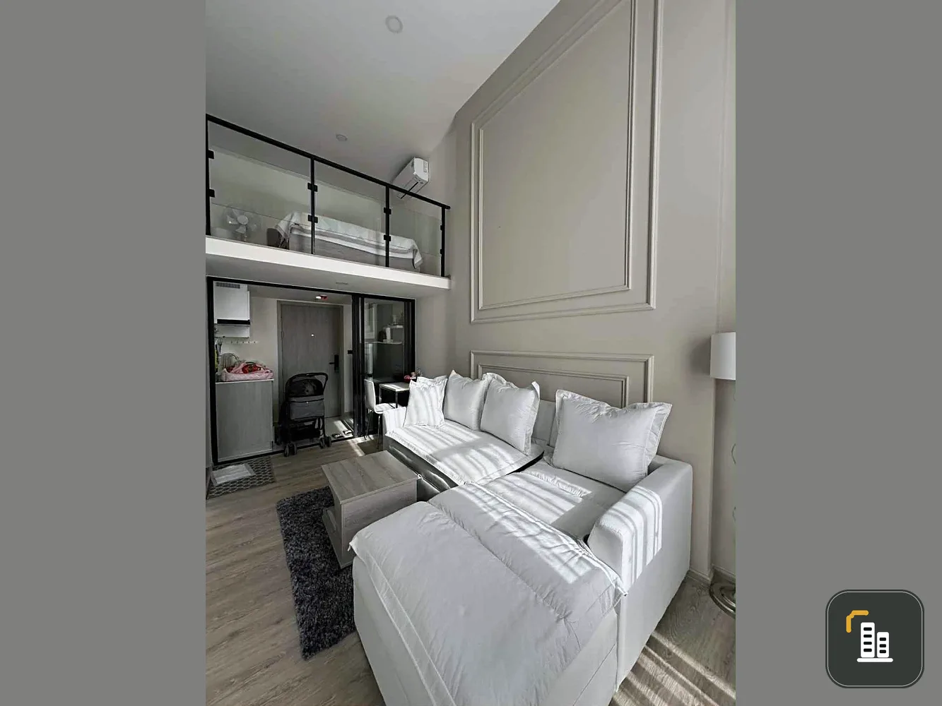 Selling Origin Plug & Play Sirindhorn Station, 2-story unit, fully furnished with appliances. First come, first served.