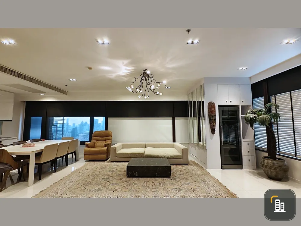 For rent: Amanta Lumpini, 38th floor, unobstructed view, bright and airy, large room (138.52 sq m), fully furnished with appliances. Book now!