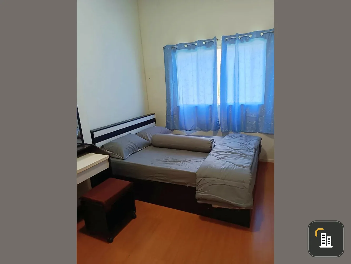 Selling a lovely unit at Lumpini Condo Town Romklao – Suvarnabhumi. Located on the 1st floor, it comes fully furnished with complete amenities. Book now