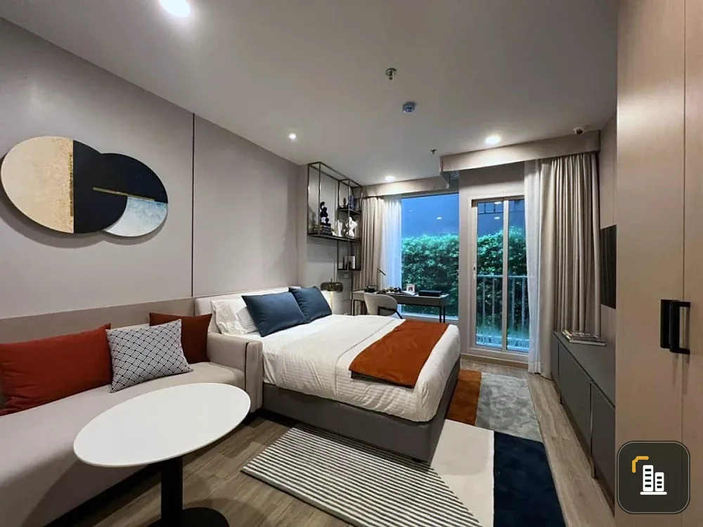 Selling a studio unit with 1 bathroom on the 16th floor of Culture Thonglor. High floor with great views. Special price available! Book now, don't mis