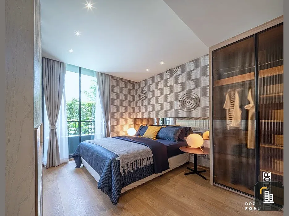 Selling a pre-owned Noble Form Thonglor unit. Beautiful unit, prime location, rare find! Ideal for those seeking the best value unit in this luxury pr
