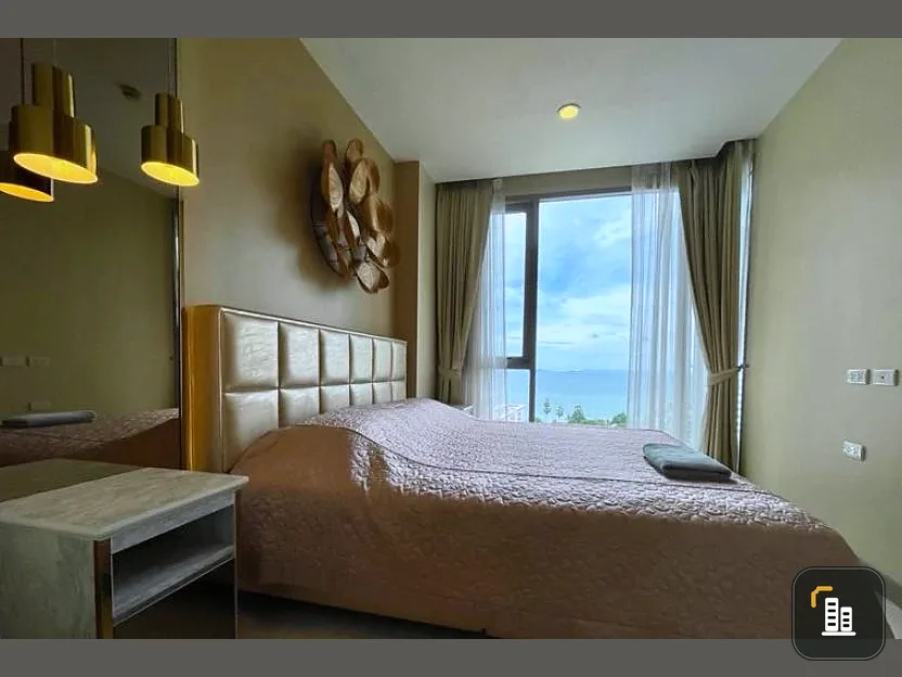 Selling The Riviera Wong Amat Beach condo, located just 100 meters from Wong Amat Beach with beautiful sea views. Book now to secure your unit!