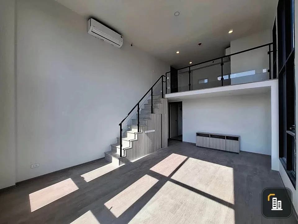 For sale: Origin Play Bang Khun Non Triple Station. Large unit, a rare find with only 3 units in the entire building. River view. Don't miss out!