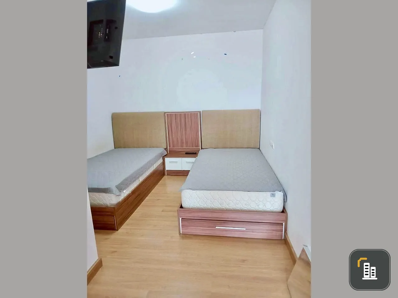 For sale or rent: Supalai Park Tiwanon Condo. Spacious rooms with ample living space. Don't miss out!