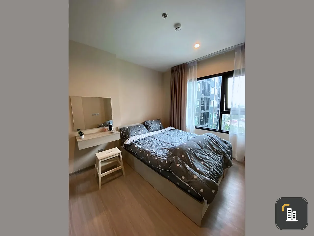 For rent: Aspire Erawan Prime, fully furnished and equipped with appliances. Just bring your suitcase and move in! Don't miss out!