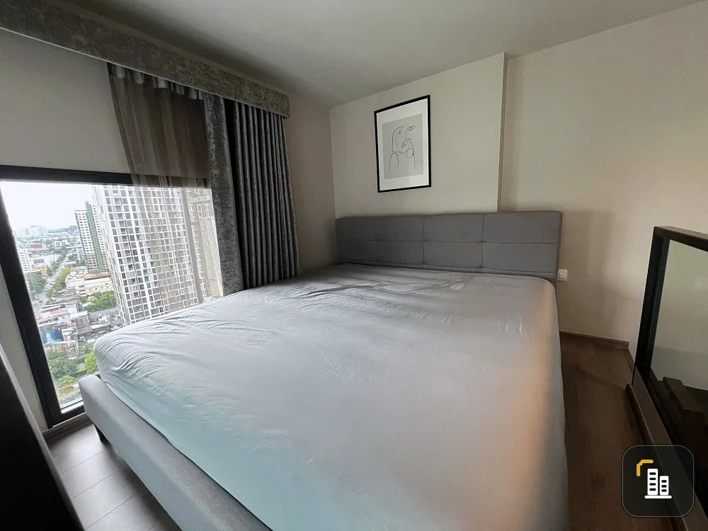 For sale or rent: The Reserve Phahol - Pradipat condo, duplex corner unit, high ceiling, 16th floor, two-sided view with floor-to-ceiling windows, uno