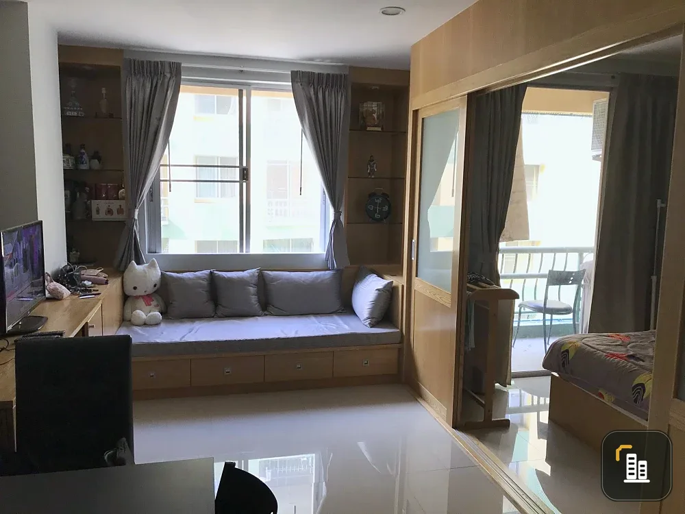 For rent: The Parkland Bangna, fully furnished unit with complete amenities. Don't miss out!