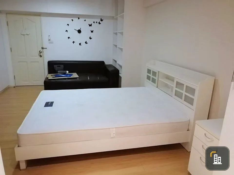 Grand Park Town condo for sale. Fully furnished and equipped with all amenities. Don't miss out!