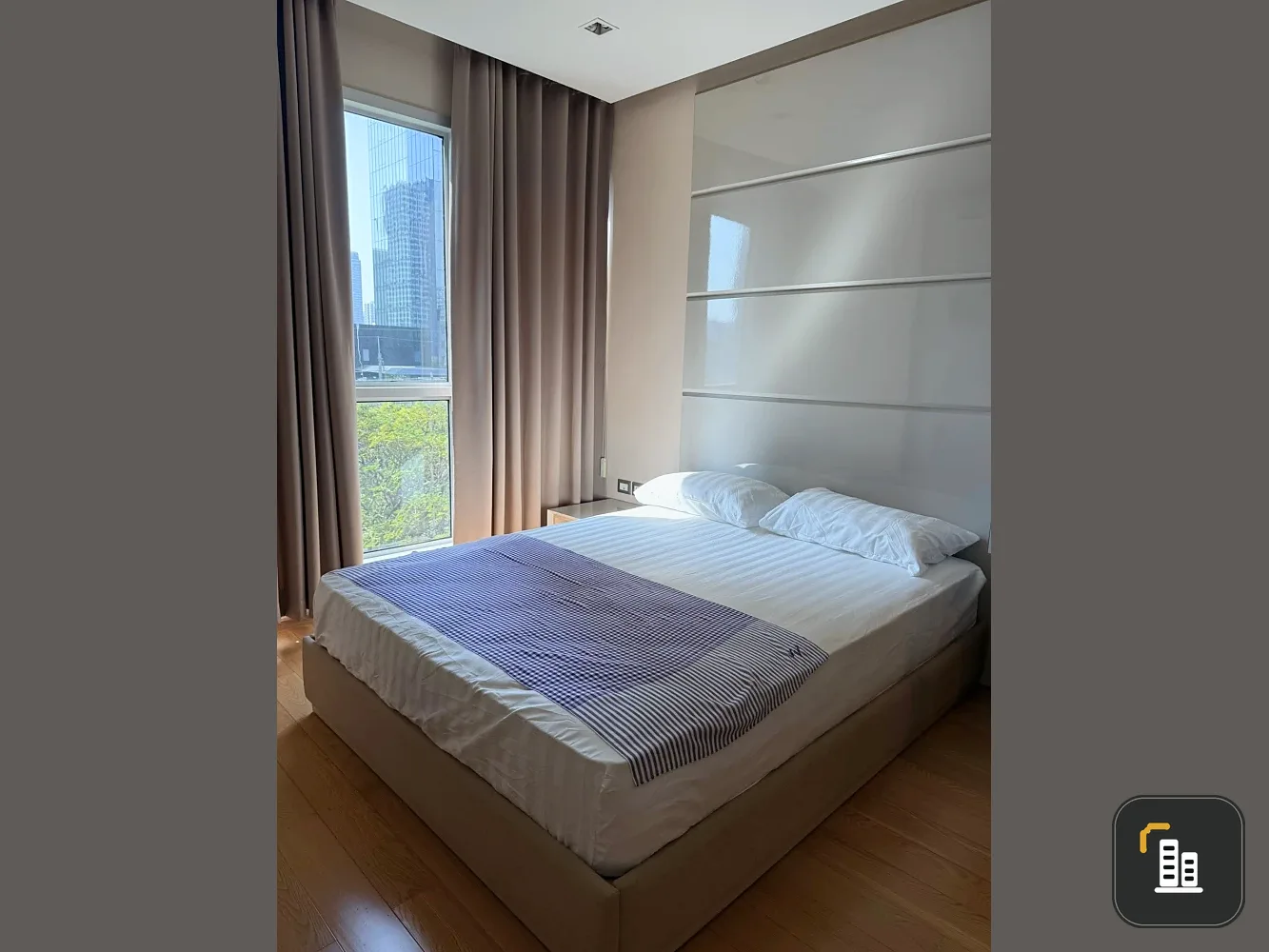 Condo for rent at The Address Asoke. Spacious unit with ample living space and complete amenities. Book now!