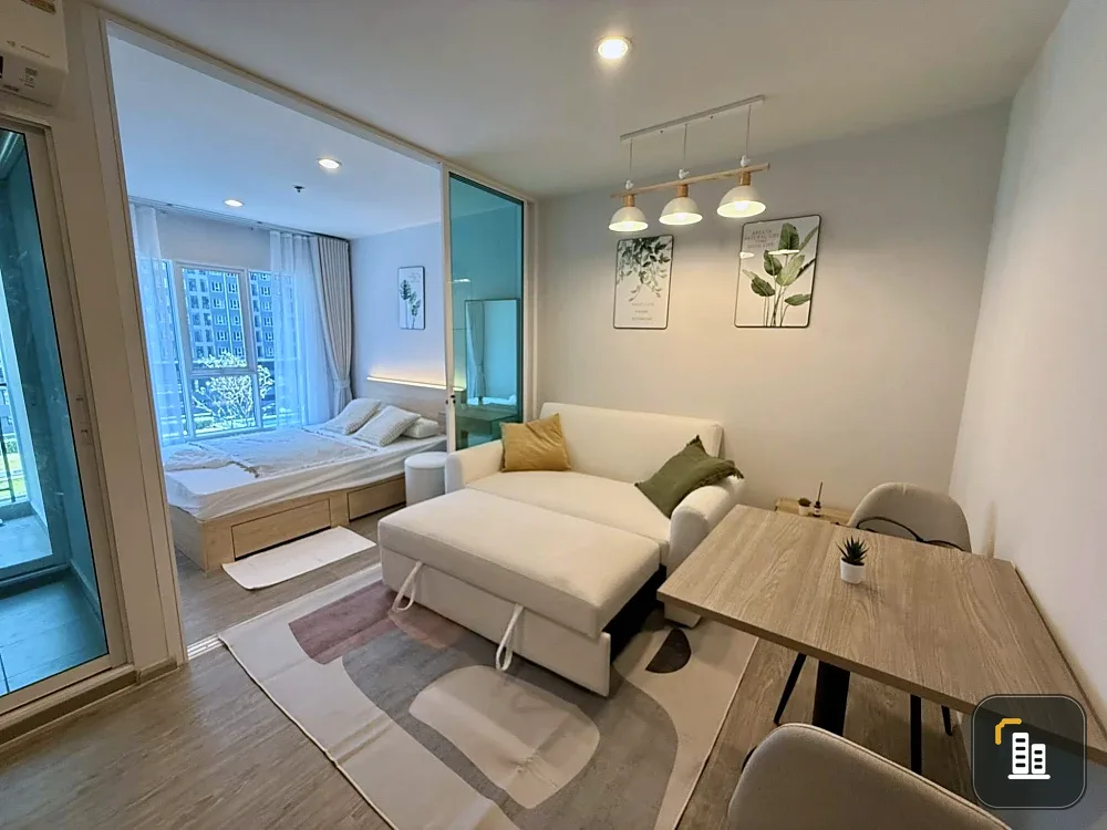 Condo for rent in a great location in Bangna, Regent Home Bangna. Spacious room with complete amenities at a great price.