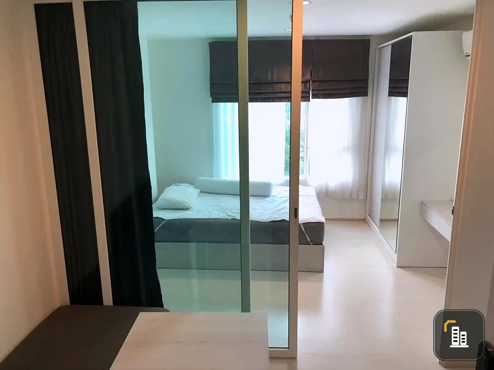Selling ASPIRE Erawan high-floor unit, fully furnished. Just bring your belongings and move in! Book now before it's too late!