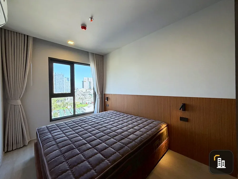 For rent: Life Phahon-Ladprao, North-facing unit, great location, beautiful view, fully furnished. Book now!