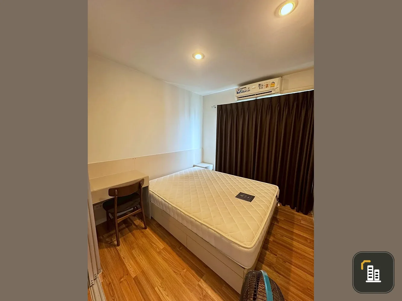 Selling V Condo Ladkrabang, 8th floor, a lovely unit with high-quality built-in furniture. Don't miss out!
