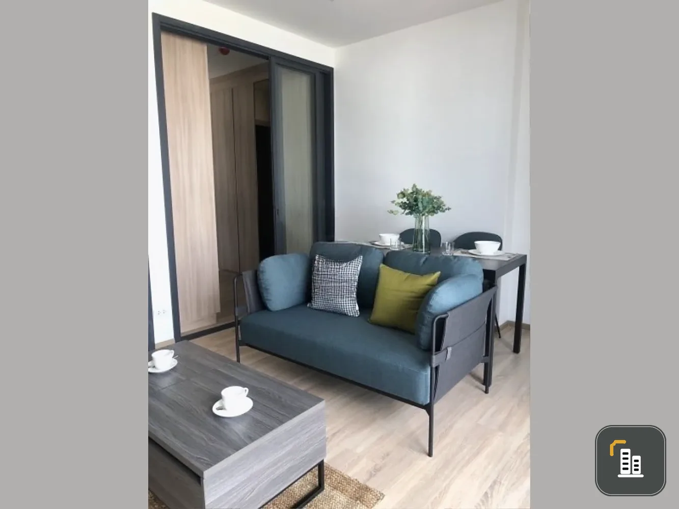 For rent: XT Phaya Thai. Beautiful room with great view, ready to move in, fully furnished, excellent facilities, close to the BTS. Book now!
