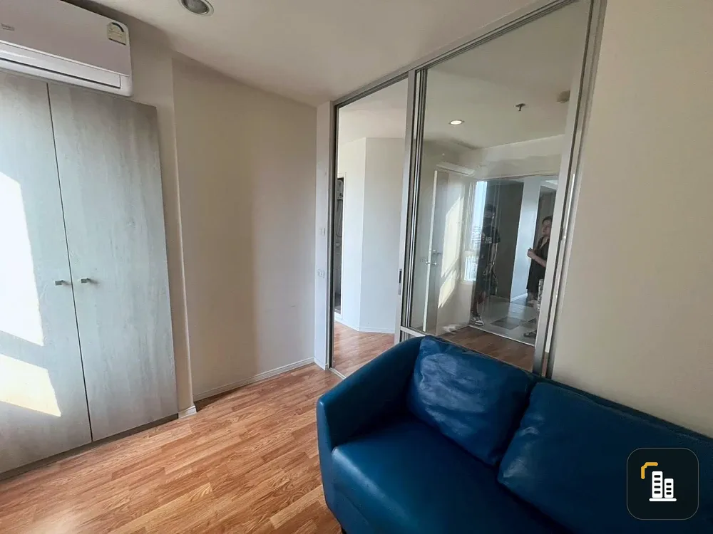For sale or rent: Lumpini Park Phetkasem 98, 5th floor unit, great location, complete amenities. Don't miss out!