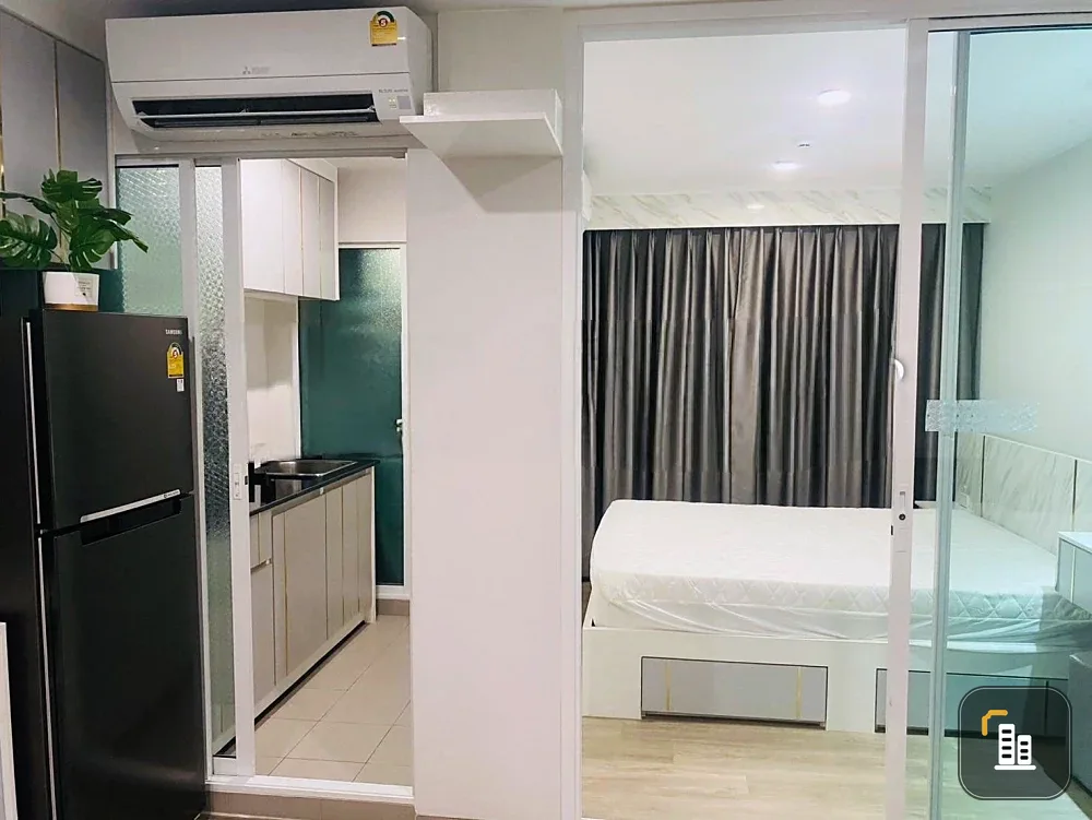 RYE Talat Phlu for sale: Ready-to-move-in room, fully furnished, spacious and comfortable. Book now!