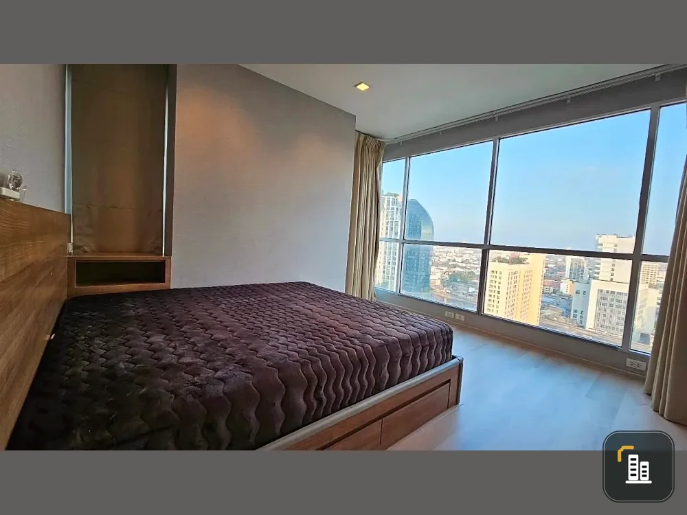 For sale/rent: Rhythm Phahon-Ari, high floor unit, ready to move in, fully furnished, city view, no obstructing buildings. Book now!