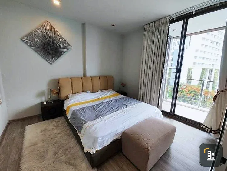 For rent: Baan Plai Haad, 5th floor. Spacious room, beautifully decorated. A must-see!