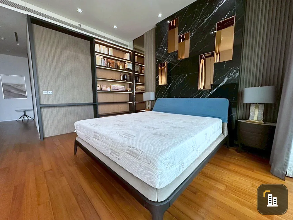 For rent: Banyan Tree Residence Riverside, 28th floor, with Chao Phraya River view. Book now!