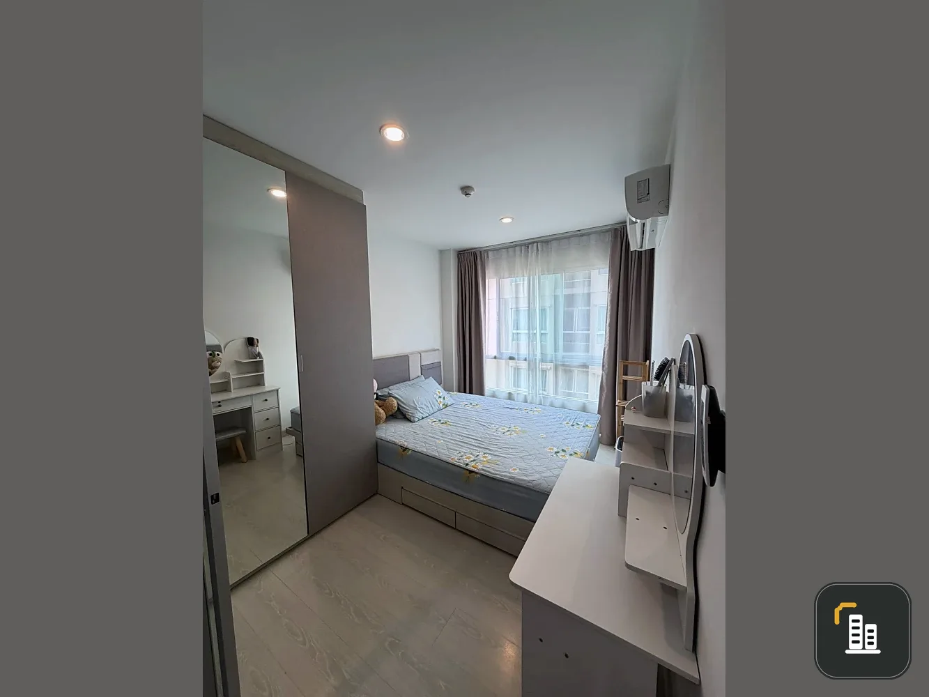 Selling Niche id Sukhumvit 113, 1 bedroom, 1 bathroom. Fully furnished and equipped. Ready to move in!