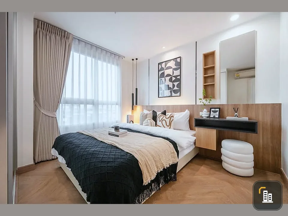 Selling U Delight @ Bangson Station, large 2-bedroom, 2-bathroom unit with unobstructed view. Beautifully decorated and ready to move in immediately.