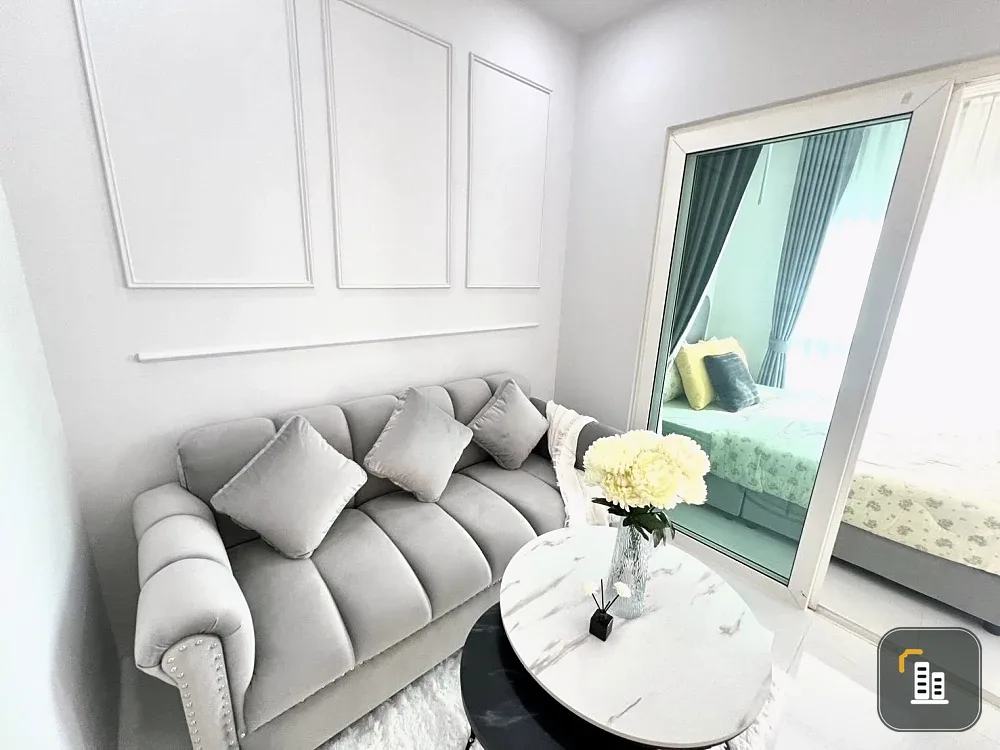 Selling The Trust Condo Central Pattaya, 7th floor, pool view, beautiful room, fully furnished, ready to move in. Book now!