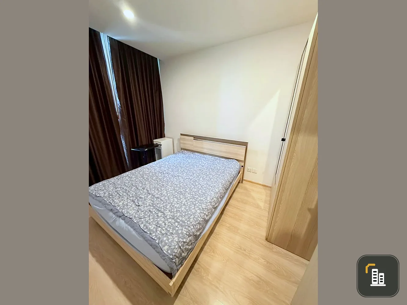 Selling Noble Revolve condo, ready to move in, fully furnished, complete amenities. Just bring your personal belongings and you can move right in!