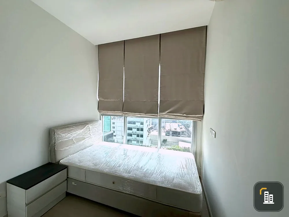 Selling Life @ Ratchada-Huaikwang, 2 bedrooms, spacious living area, great location, convenient transportation. Book now!