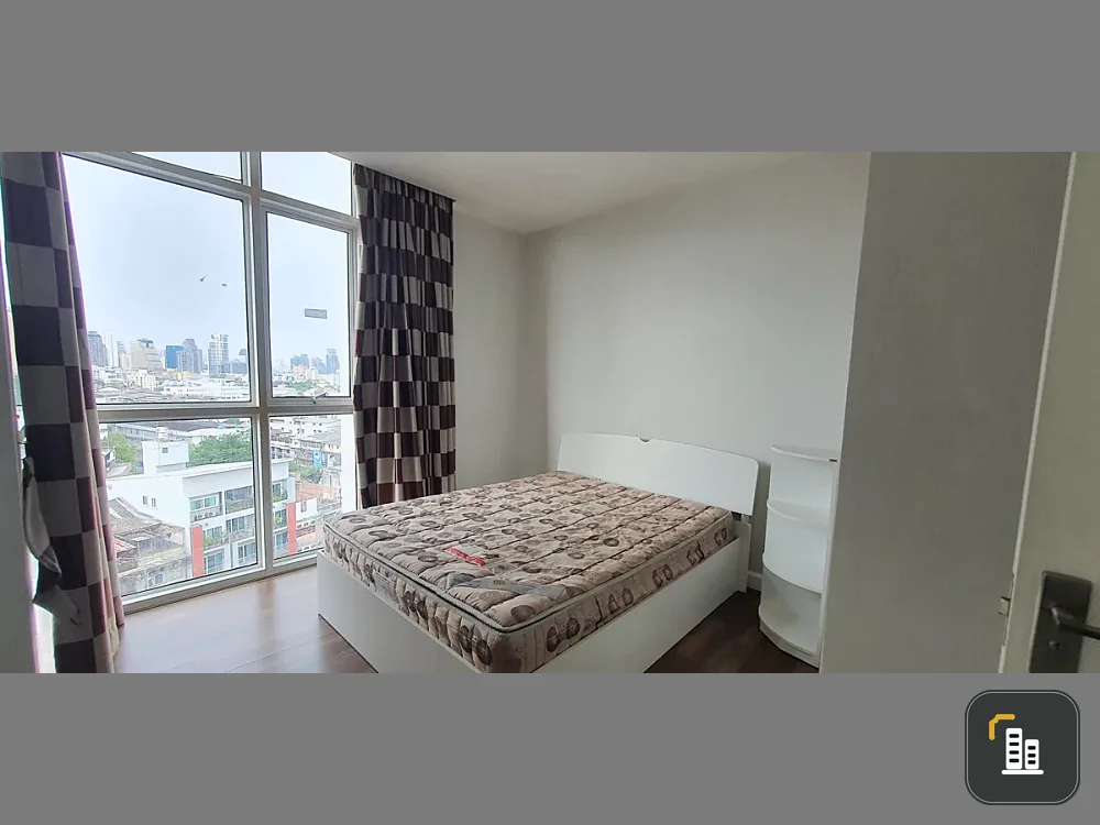 Selling a lovely unit at The Bloom Sukhumvit 71, fully furnished. Book now!