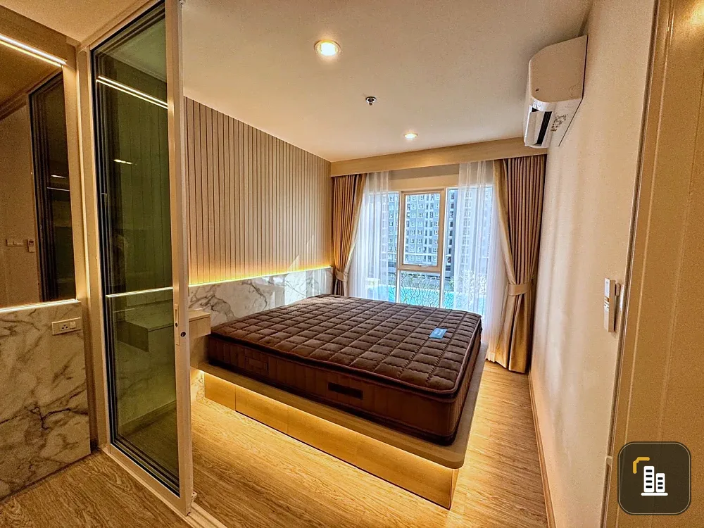 For rent: Regent Home Bangna. Nicely decorated room with full built-in furniture and appliances. Don't miss out!