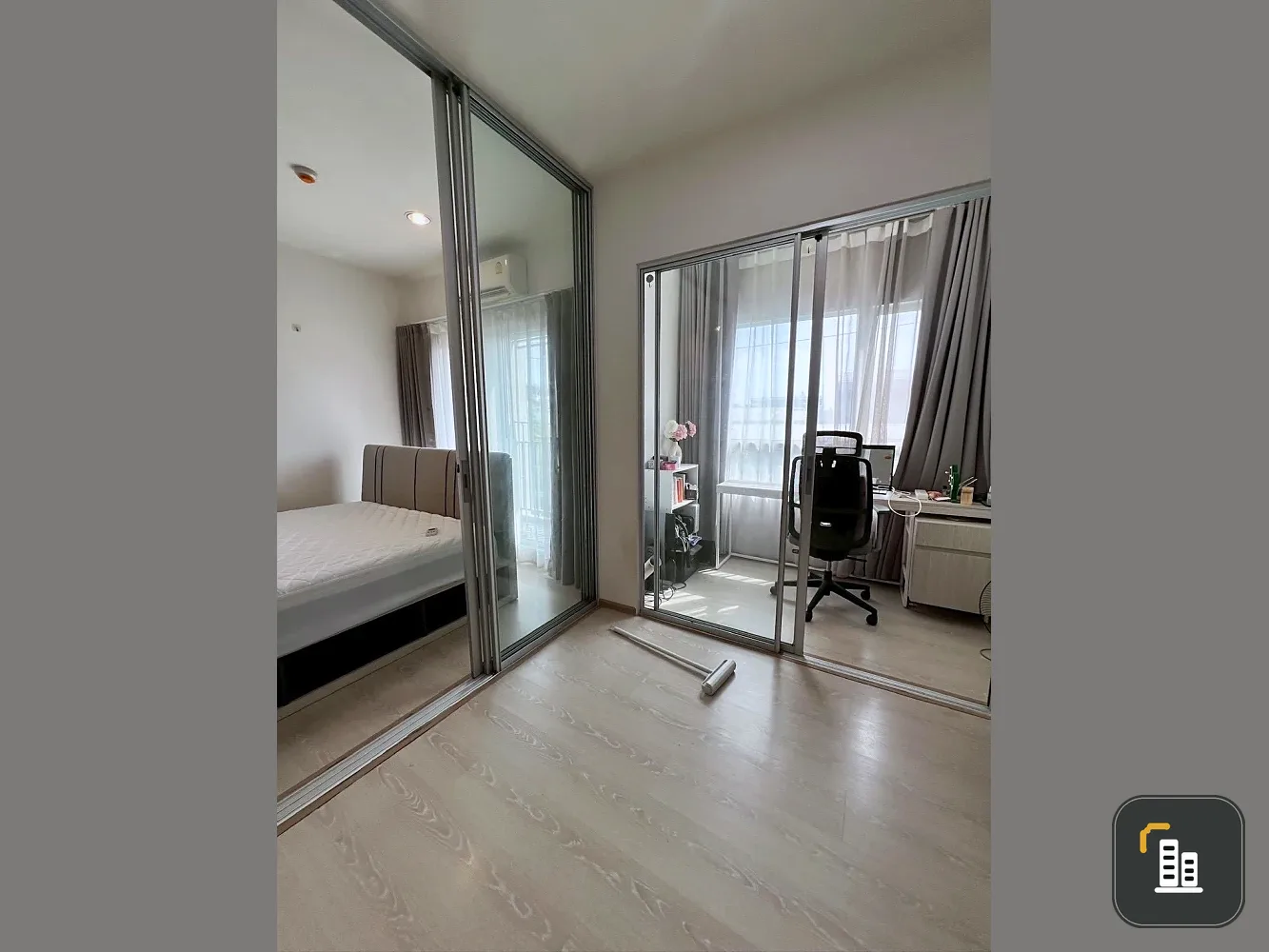 For rent: Niche Mono Sukhumvit-Poo Chao, One Bedroom Plus (with multipurpose room). Quiet and peaceful unit, not crowded. Reservation required.