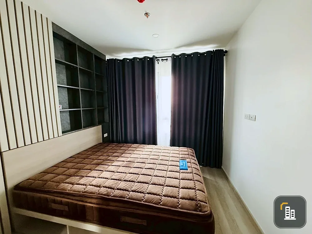 Selling a beautiful, well-decorated 1-bedroom unit at Elio Sathorn-Wutthakat. Clearly separated spaces. Book now, don't hesitate!