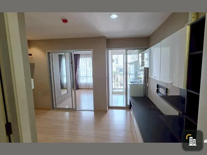 Selling A Plus 2 Rattanathibet, 6th floor. Spacious and airy room. Book now!