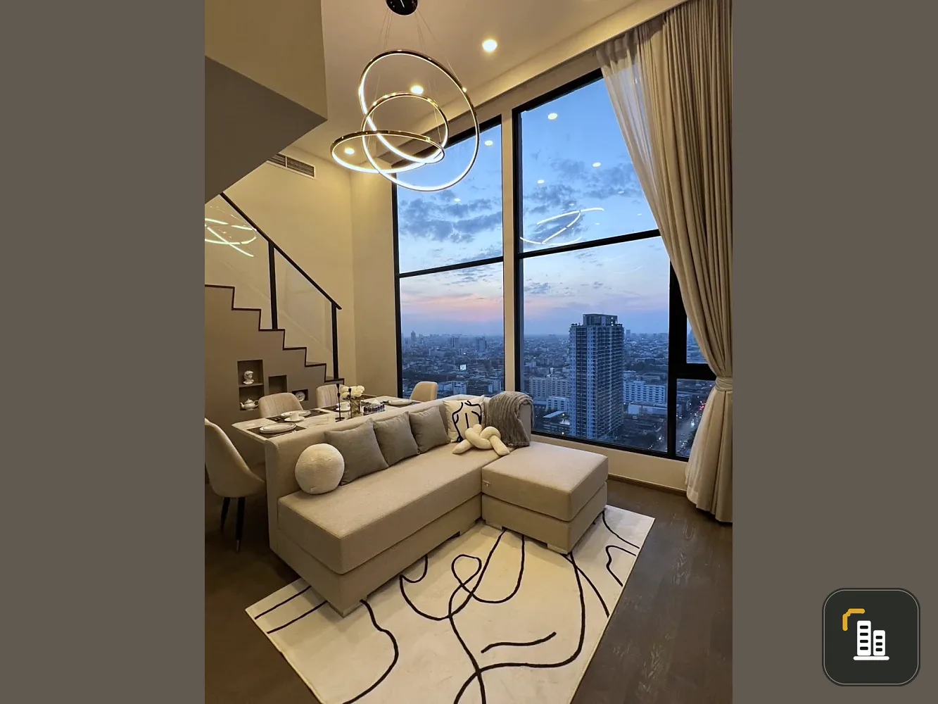 For sale or rent: PARK ORIGIN RATCHATHEWI Duplex unit, beautifully decorated, 31st floor, stunning unblocked view, corner unit, private. Don't miss ou