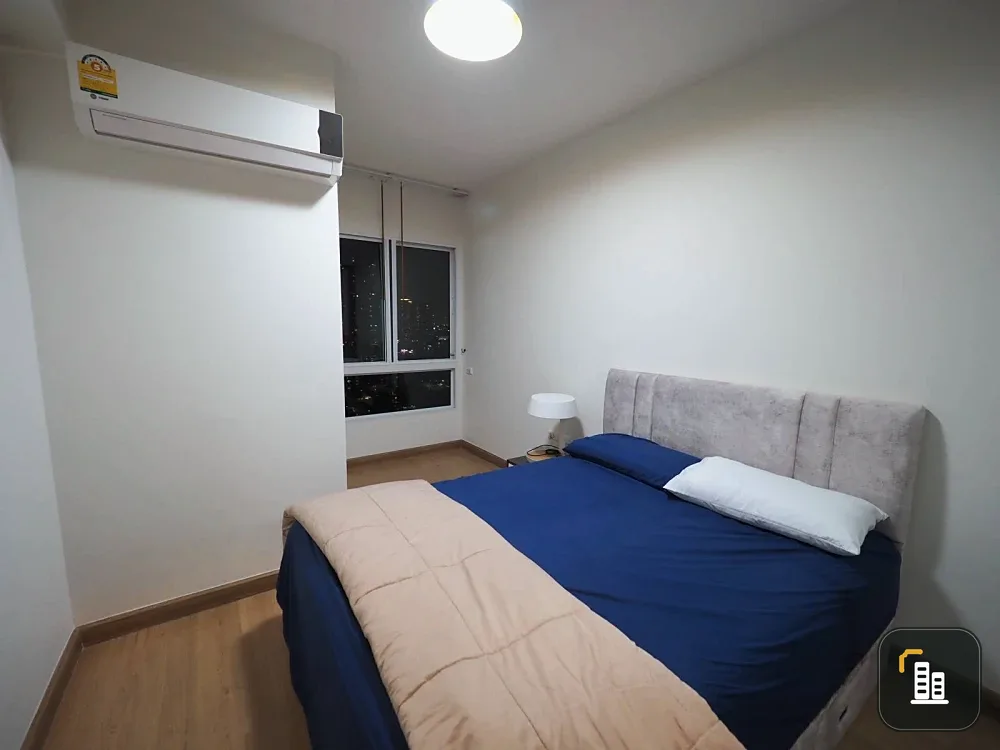 For sale or rent: Supalai River Resort, 1 bedroom, spacious living area, prime location, stunning Chao Phraya River views. Book now!