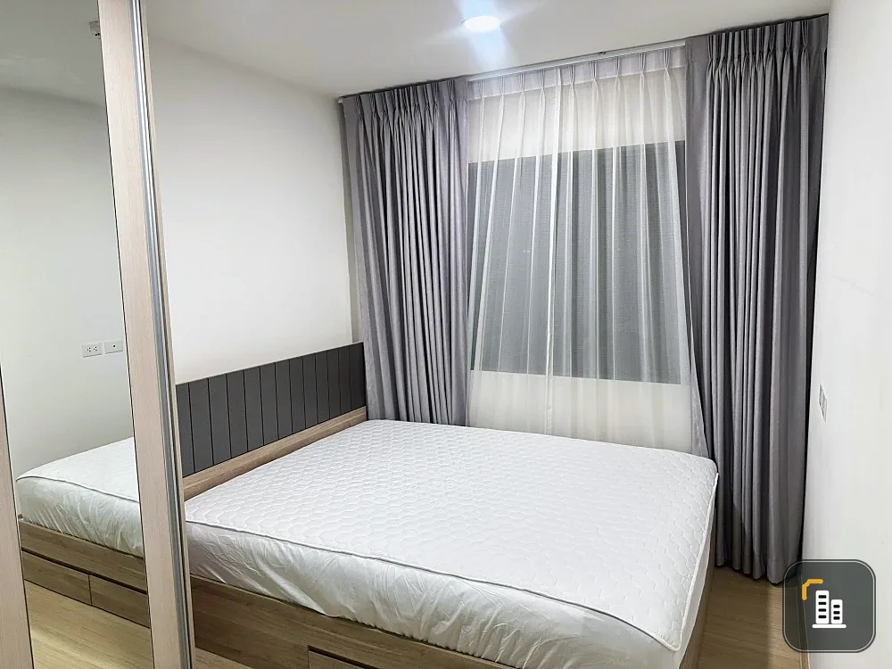 For rent: Chewathai Hallmark Ladprao-Chokchai 4. Nice room with complete amenities. Just bring your belongings and move in!