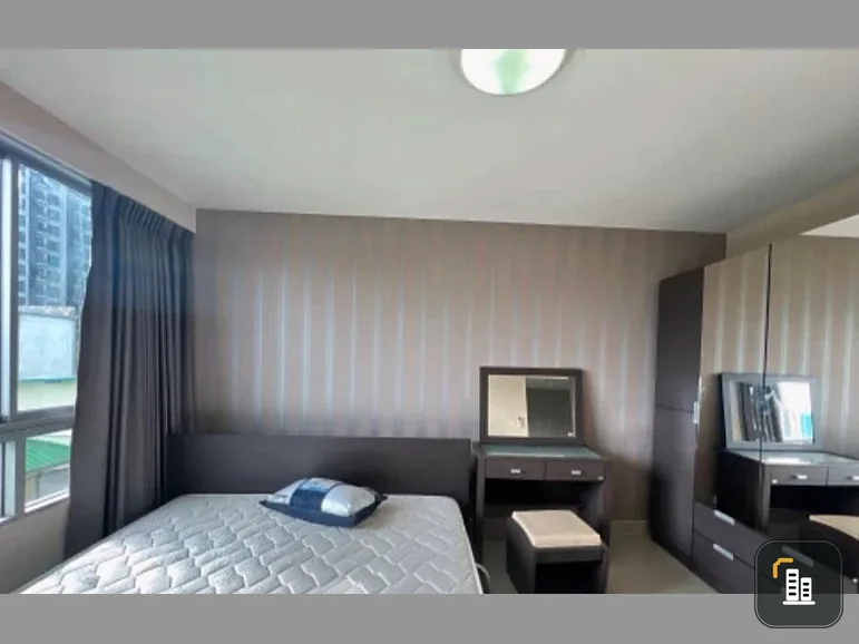 For rent: Plus 38 Hip, 6th floor. Spacious and comfortable room, fully furnished. Book now, don't miss out!
