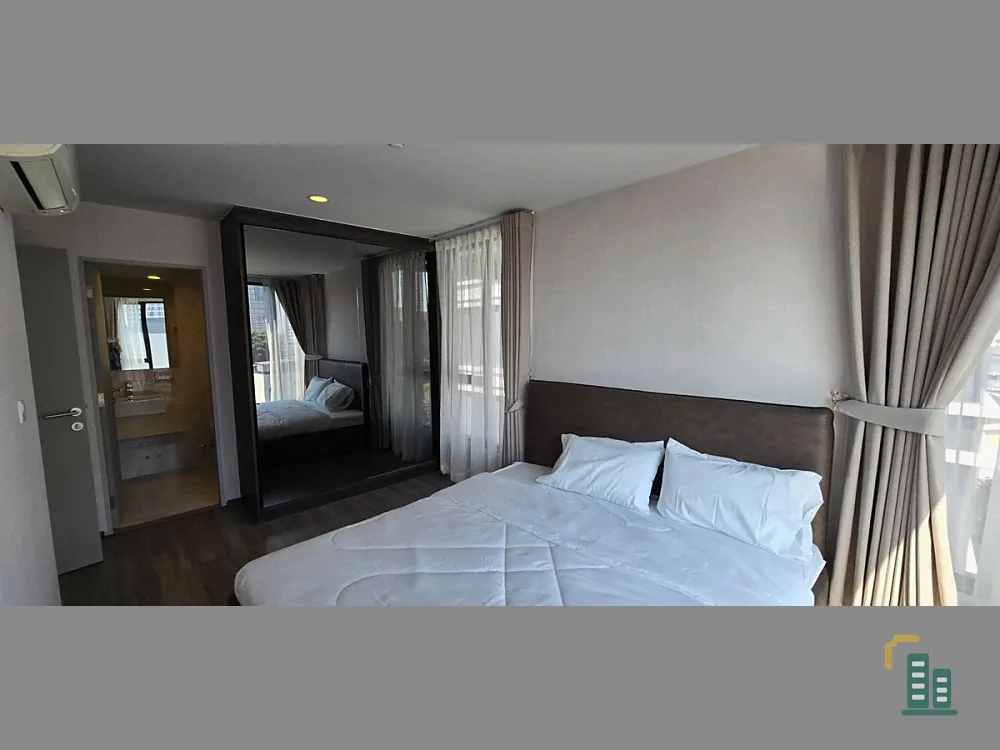 For rent: Ideo Mobi Sukhumvit 40. A lovely room with complete furnishings. Book now!