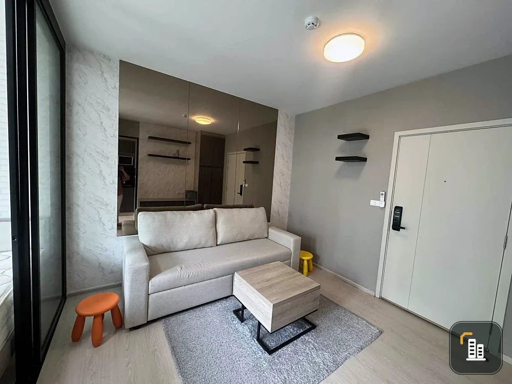 Selling Unio Sukhumvit 72, 4th floor, pool view, fully furnished, ready to move in. Book now!