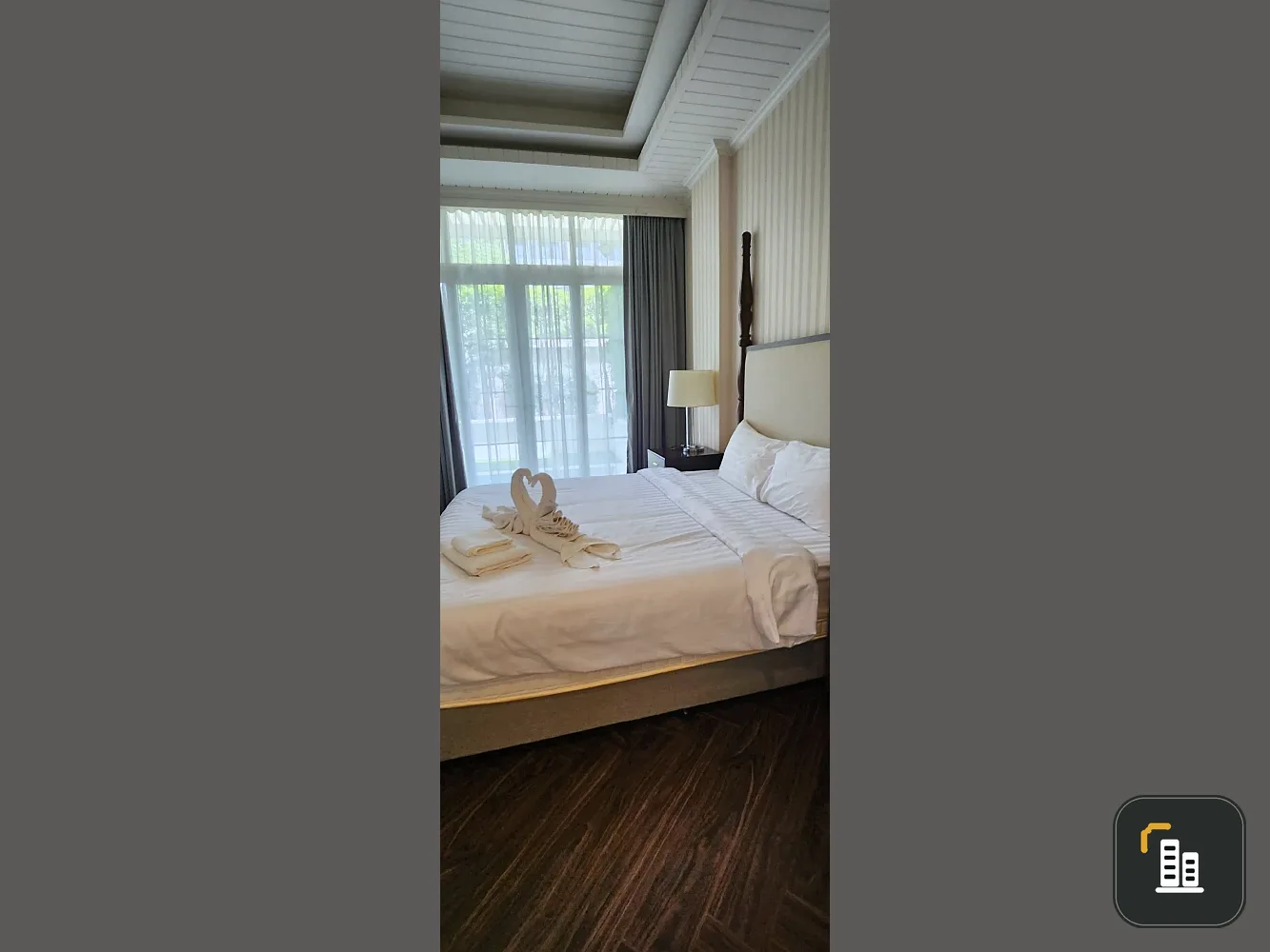 Grand Florida Beachfront Condo Resort Pattaya for rent. Fully furnished and ready to move in. Book now!