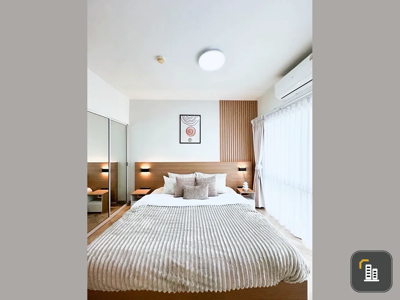 Selling A Space Asoke-Ratchada, 7th floor. Beautiful and comfortable unit, fully furnished. Book now!
