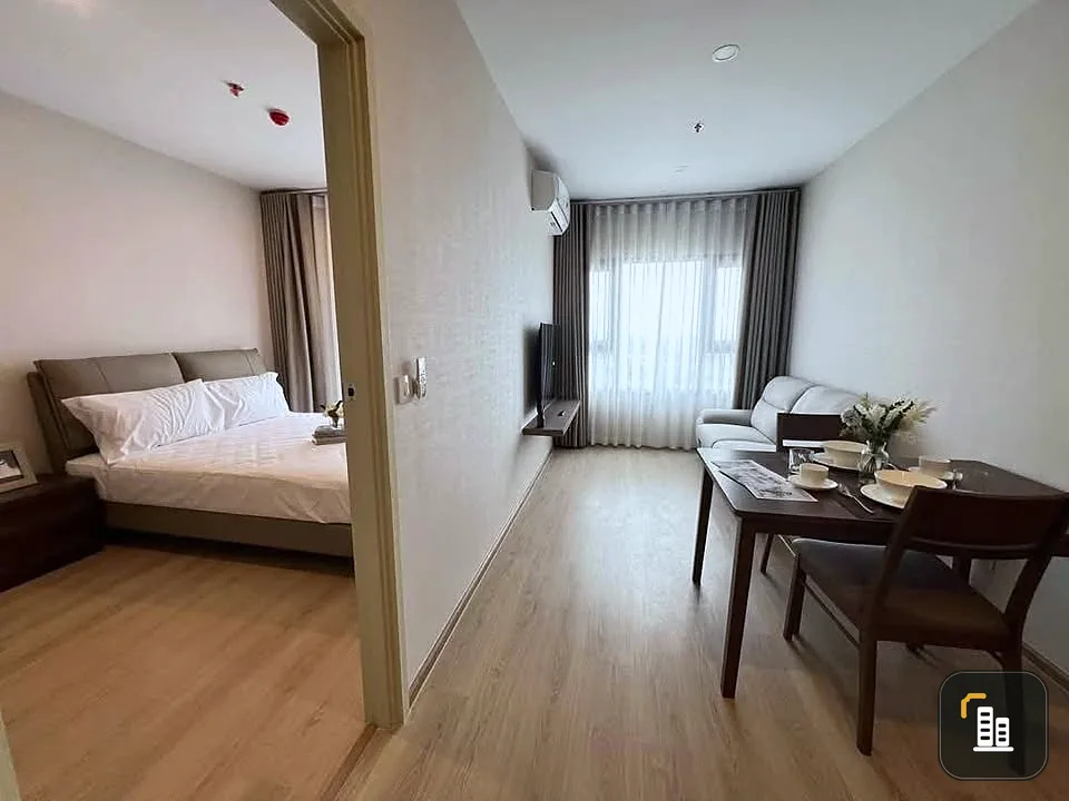Condo for rent at Life Rama 4 - Asoke. Nice unit, fully furnished with appliances. Amazing price! Book today! Don't miss out!