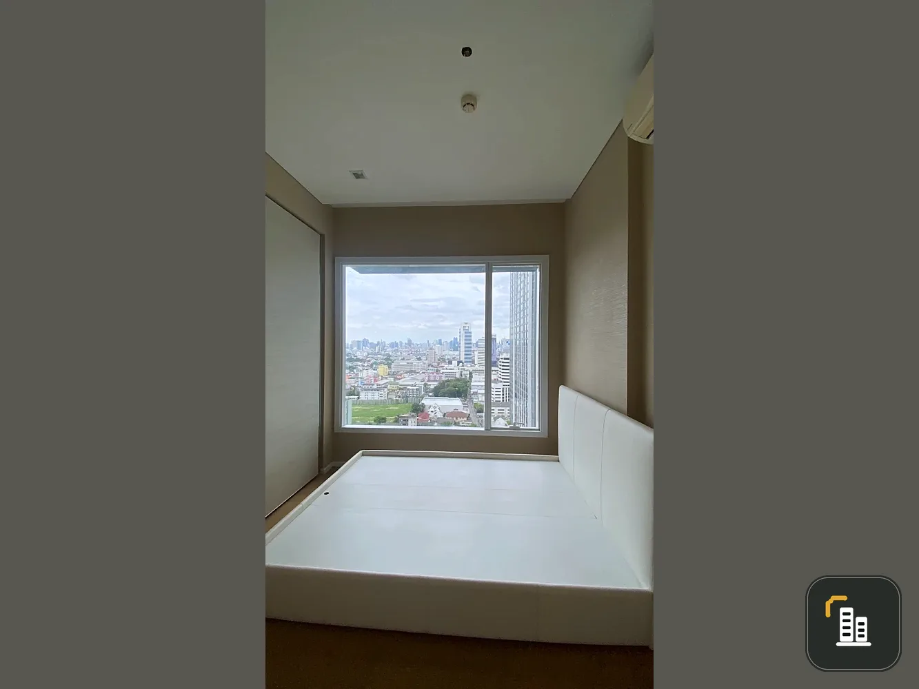 Selling The Saint Residences, high floor unit, fully furnished, spacious and comfortable. Book now!