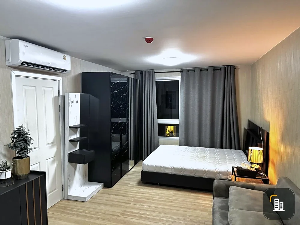 Plum Condo Paholyothin 89 for sale. Beautifully decorated unit with a coordinated color scheme and fully furnished. Book now!