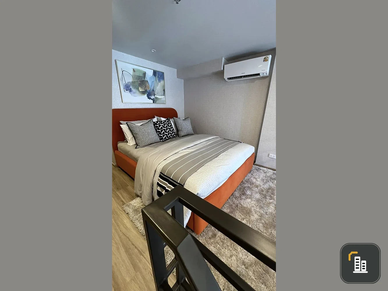 Urgent sale! Culture Thonglor, spacious room with ample living space, convenient and complete amenities all in one place. Own it today!