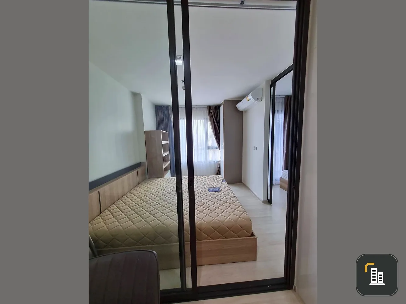 For rent: Life One Wireless, nice room, fully furnished, spacious and comfortable, high floor. Book now!