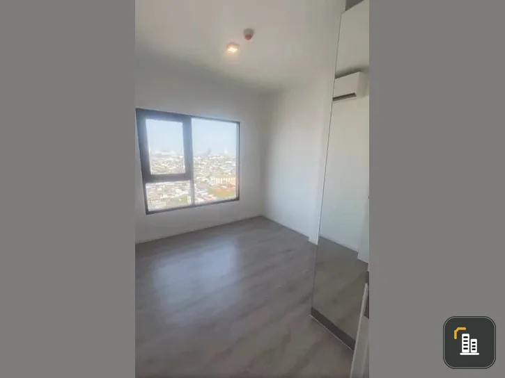 Selling Kensington Sukhumvit-Theparak, 27th floor unit with unobstructed view. Excellent location and convenient transportation. Book now!